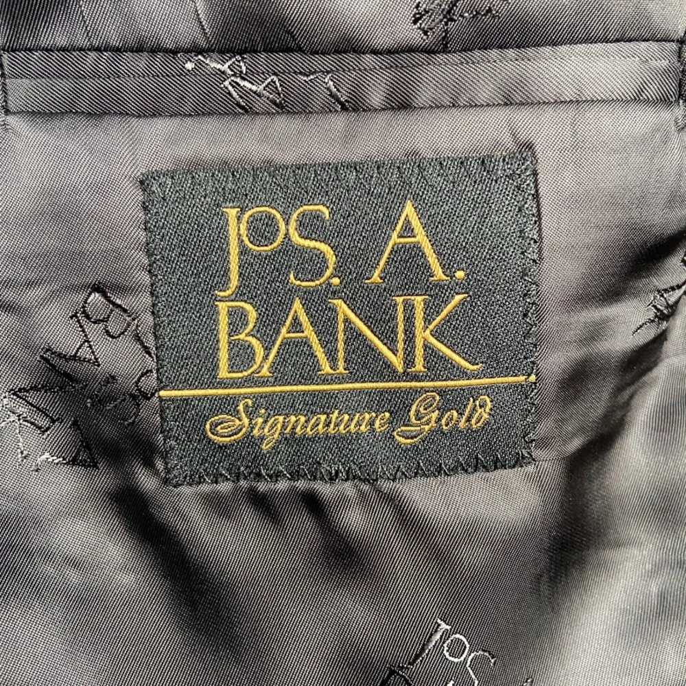 Jos A Bank 2 Piece Suit Men 41R Blazer 35x31 Pant Pinstripe Signature Gold Wool